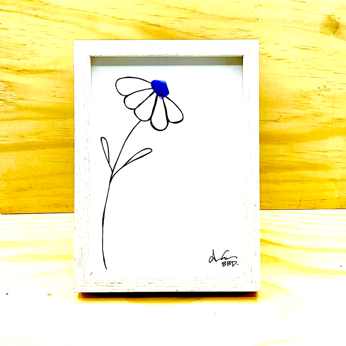 1 Flower with 5 petals  - SLIM Sea Glass Art,  5x7 Whitewash Frame