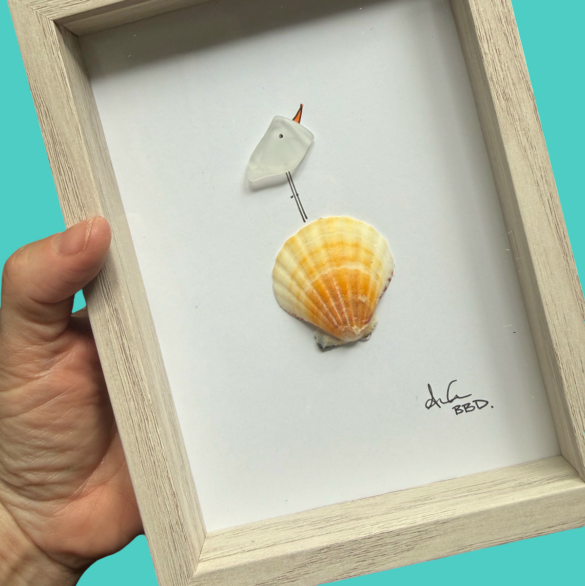 bird_on_shell_yellow_scallop_5x7_ZOOM 