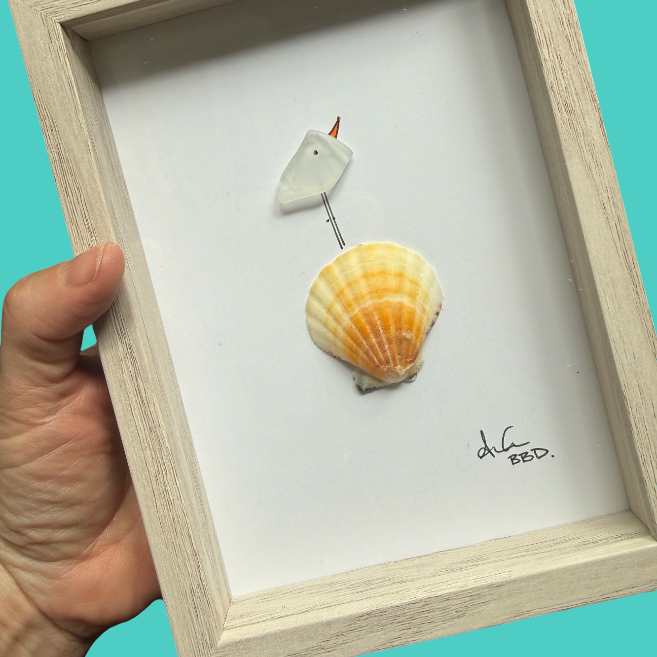 bird_on_shell_yellow_scallop_5x7_ZOOM 