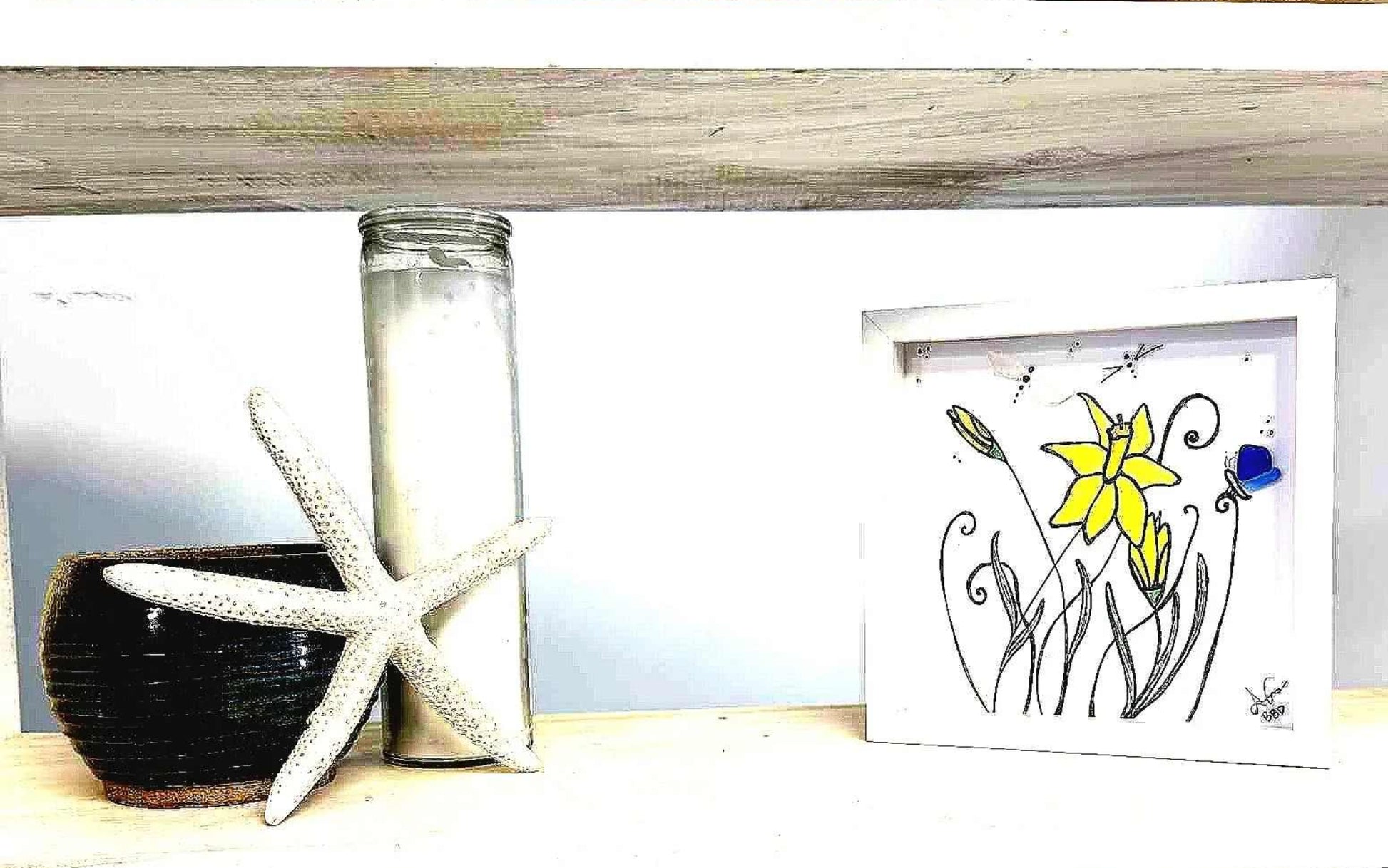 daffodils butterfly dragonfly 6in MINI sea glass one shelf bright